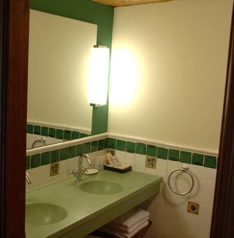 Hostal Casa Masip Ezcaray Exteriör bild