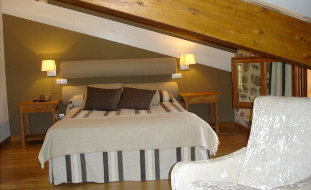 Hostal Casa Masip Ezcaray Exteriör bild